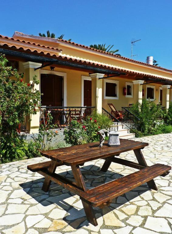Feeloxenia Corfu Apartments Acharavi  Exterior foto